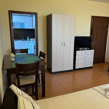Apartment Mihaela *